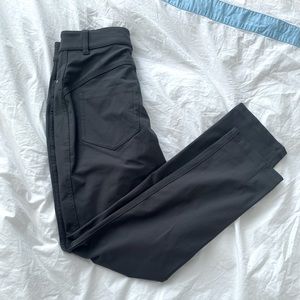 City sleek 5 pocket pant, 7/8 length, size 4 grey 25” inseam